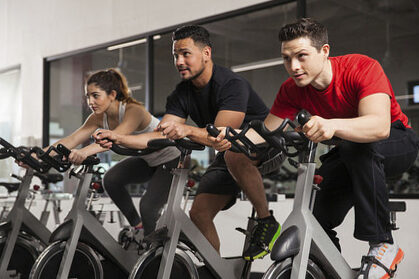 Clases de Spinning: La Manera Más Divertida y Efectiva de Mejorar Tu Forma Física 2