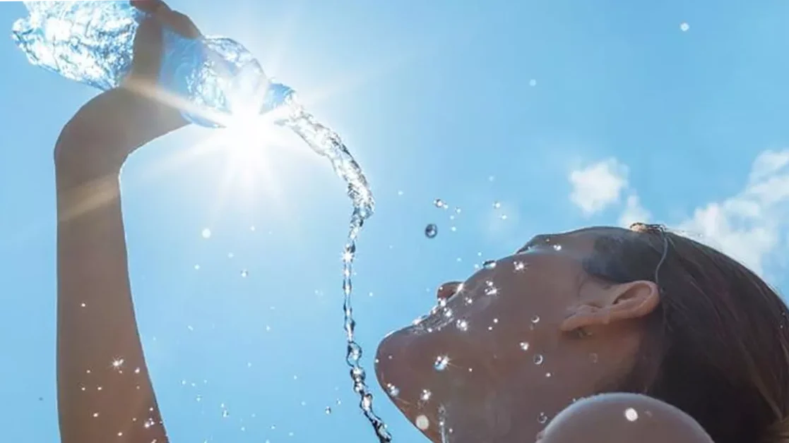 Cómo Reducir el Calor Corporal: 10 Consejos Efectivos para Mantenerte Fresco y Saludable 3